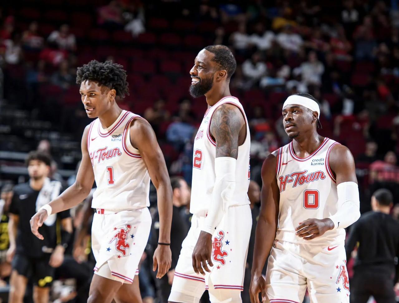 阵容轮换明 阵容轮换明